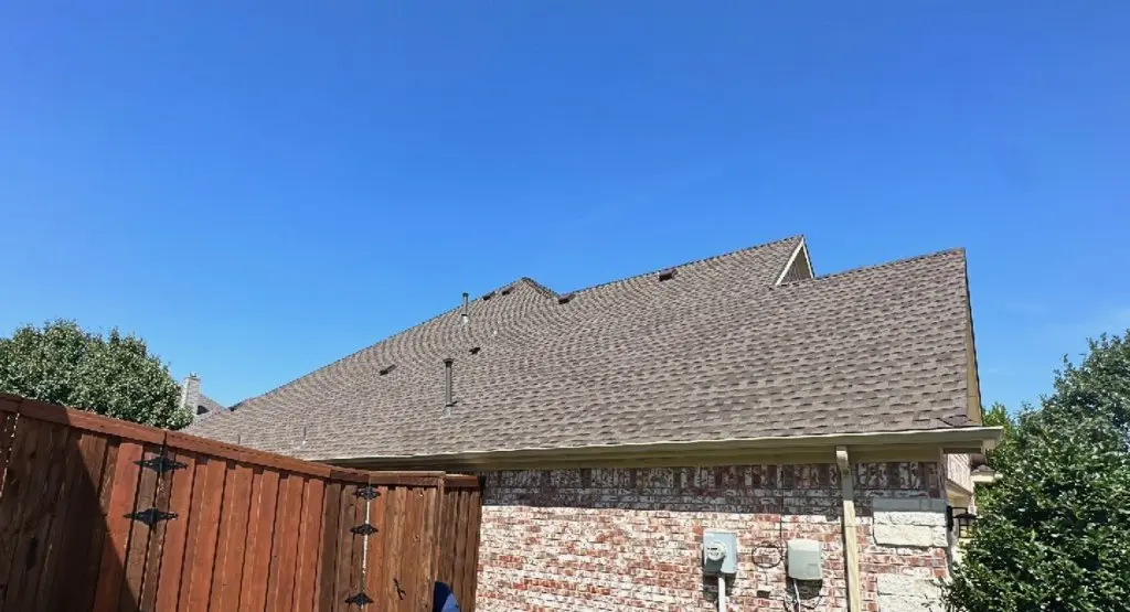 Completed roof replacement project in Glencoe